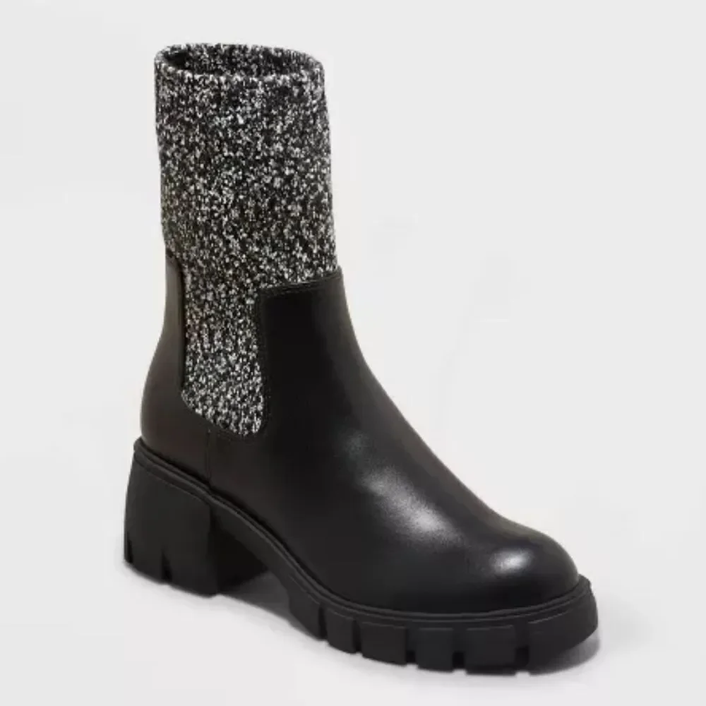 Ladies Black  And Grey Boots sz 10